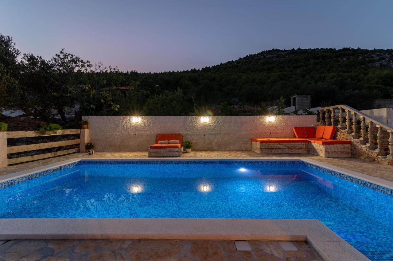Eden Mediterranean House Vrsine 外观 照片