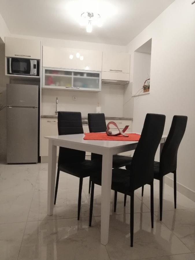 Eden Mediterranean House Vrsine 外观 照片