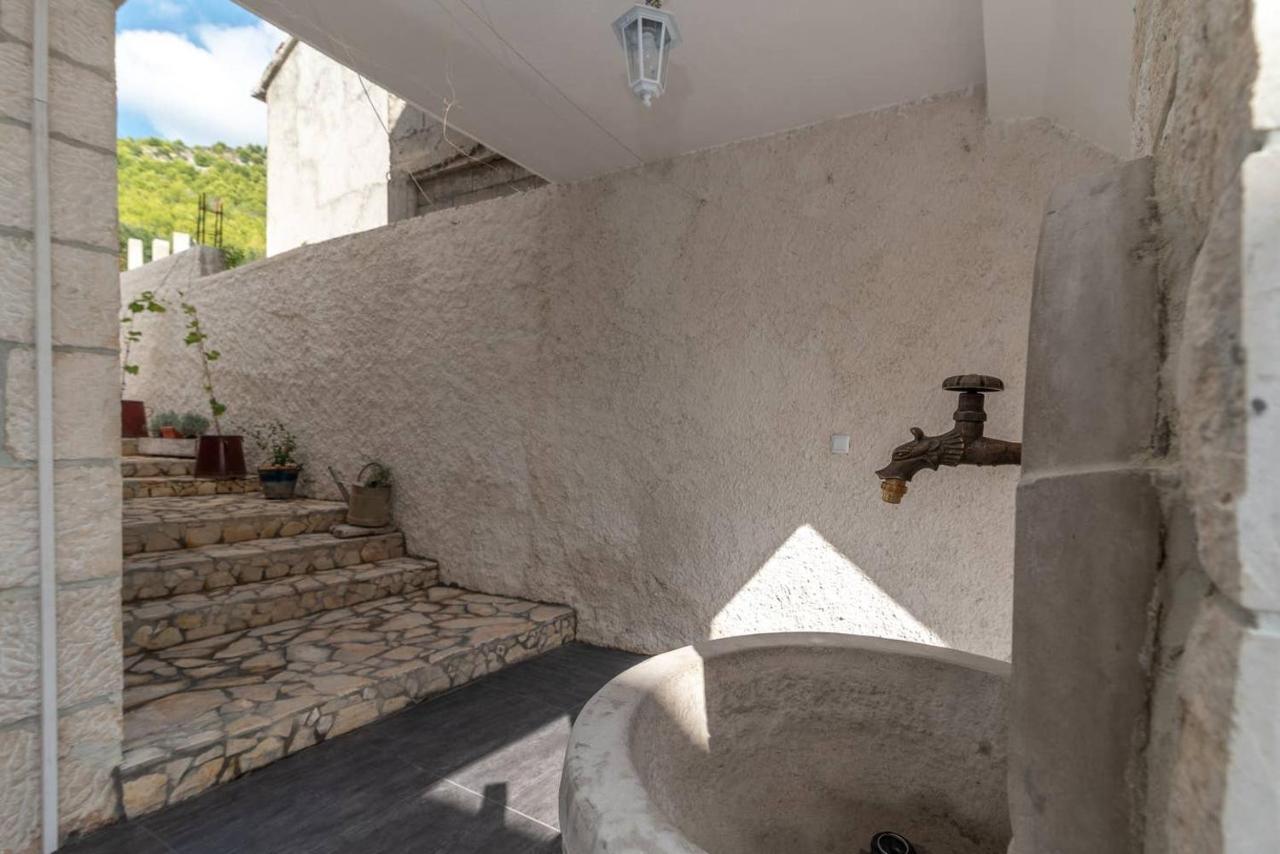 Eden Mediterranean House Vrsine 外观 照片